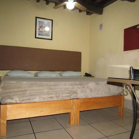 Hotel 1973 San Luis Potosí Kültér fotó