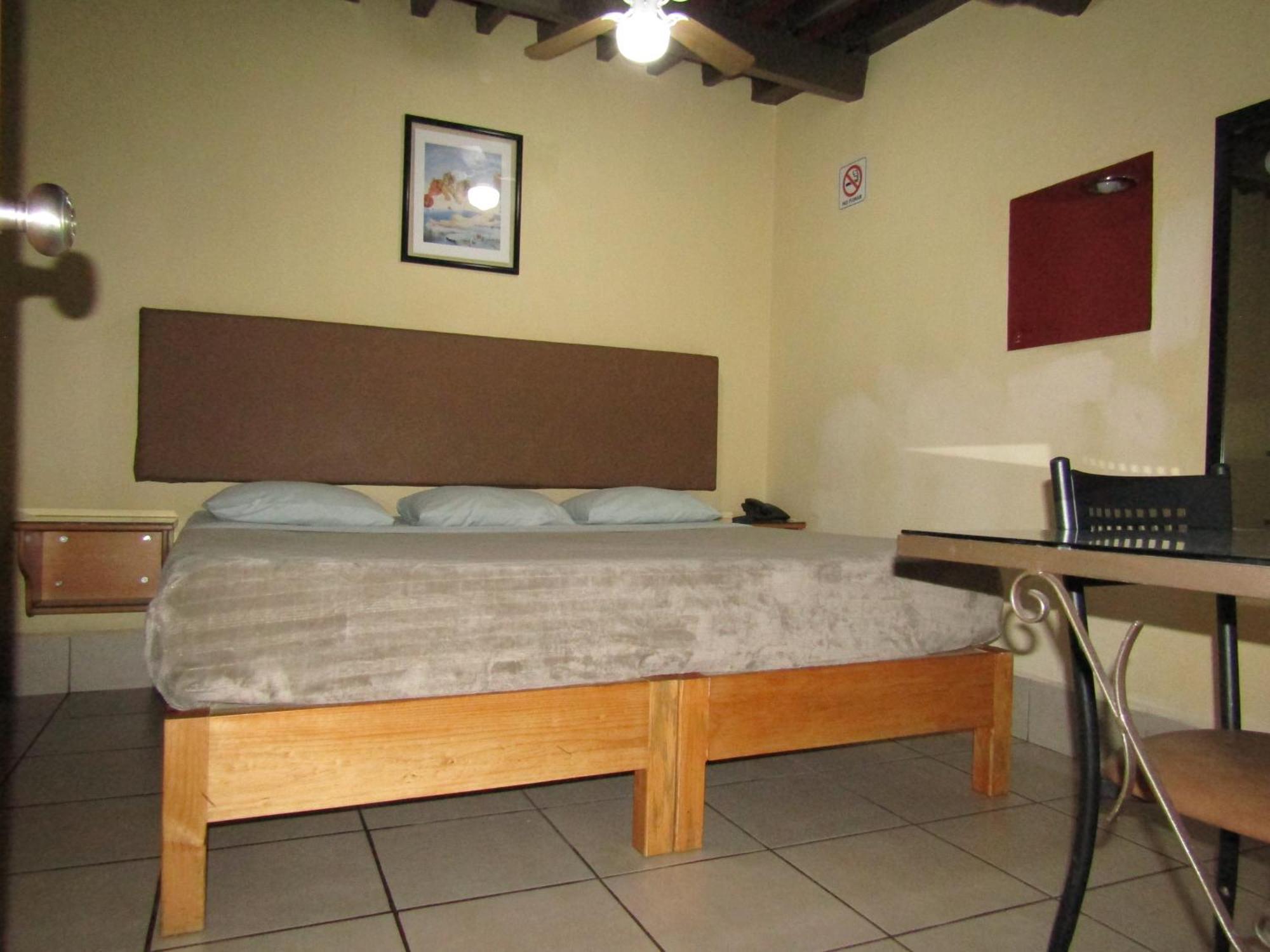 Hotel 1973 San Luis Potosí Kültér fotó